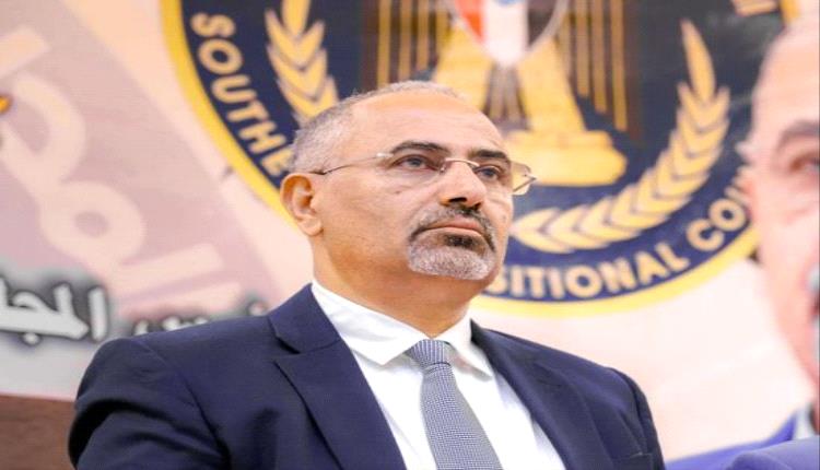 البيض يؤكد: الزُبيدي باقي في عدن ومتمسك بشعبه