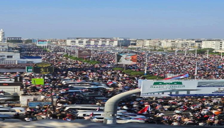 الصحفي عادل حمران : مليونية الوفاء والصمود في عدن تعكس قوة إرادة الشارع الجنوبي
