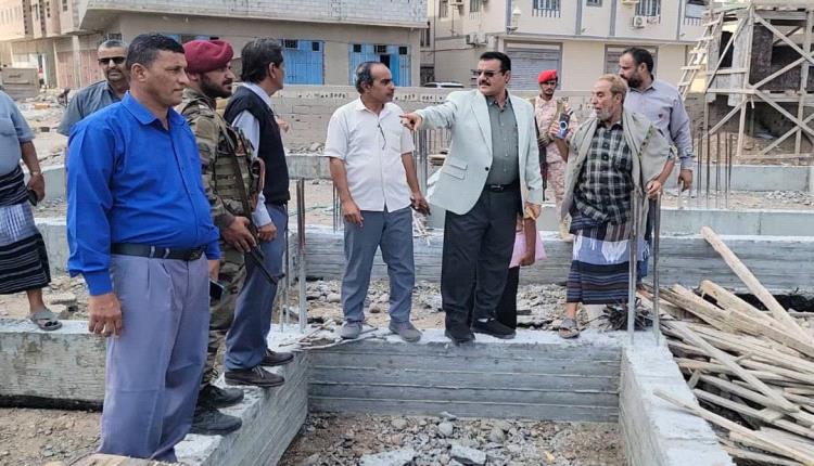 مدير عام المنصورة يدشن مشروع إنشاء مدرسة في بلوك ( 12)..