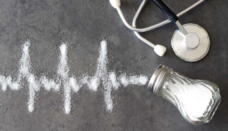 طعامك اليومي قد يحتوي على أكثر من الحد الصحي من الملح