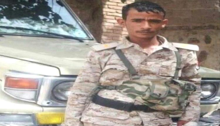 مسلـ.ـحون يقتحمون منزل مواطن في تعز ويثيرون حالة من الذعر بين السكان