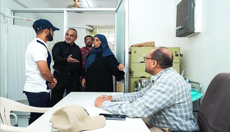 مدير صيرة يتفقد المراكز الصحية ويؤكد تحسين جودة الخدمات

