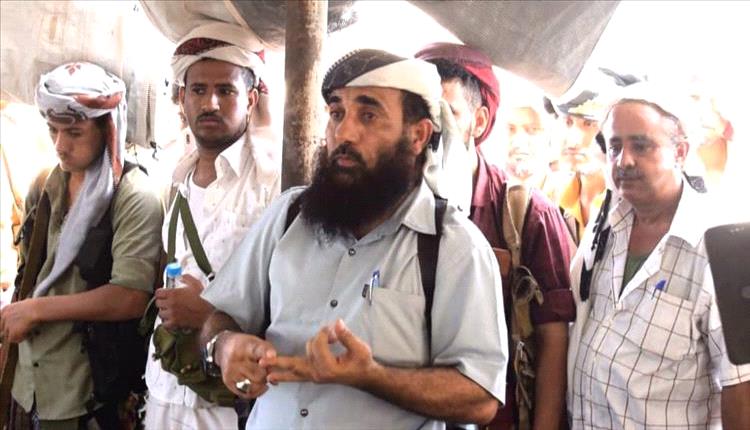 مصدر طبي يؤكد إصابة الشيخ حمدي شكري في تفجير جعولة بعدن