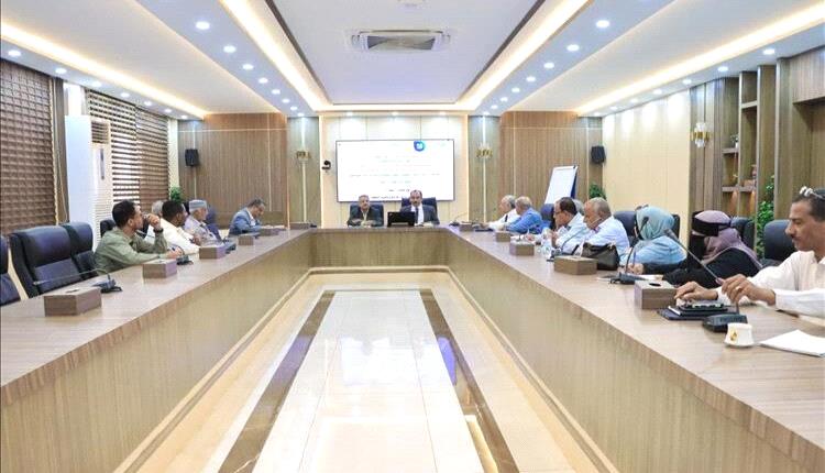 وزارة الزراعة تعمل على خطة استراتيجية لتطوير البن والفاكهة في اليمن

