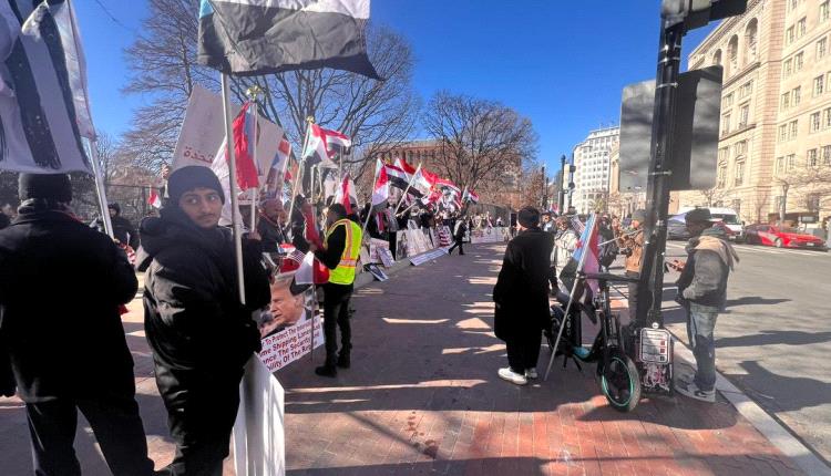 من أمام البيت الأبيض.. الجالية الجنوبية تطالب المجتمع الدولي بإنصاف شعب الجنوب واستعادة دولته كاملة السيادة