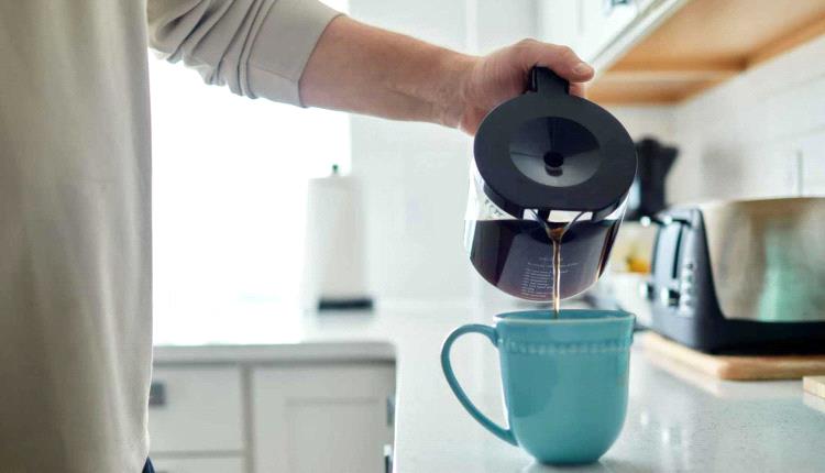 4 آثار جانبية خطيرة لشرب القهوة على معدة فارغة