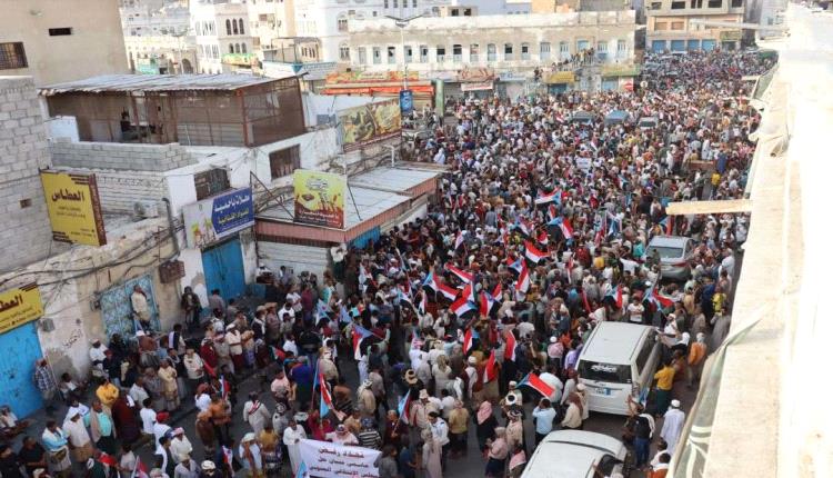 أبناء حضرموت يلبون دعوة الرئيس الزبيدي للاحتشاد في مليونية الثبات والتصعيد الشعبي 