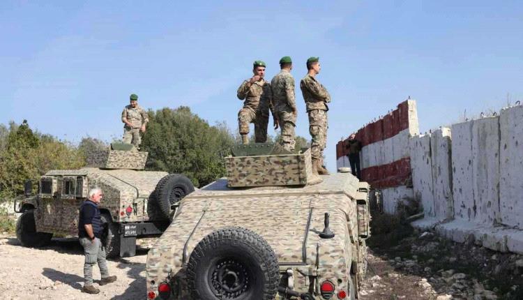 تحت ضغط أمريكي.. لبنان يبحث عن "حل وسط" بين الاستسلام والمواجهة