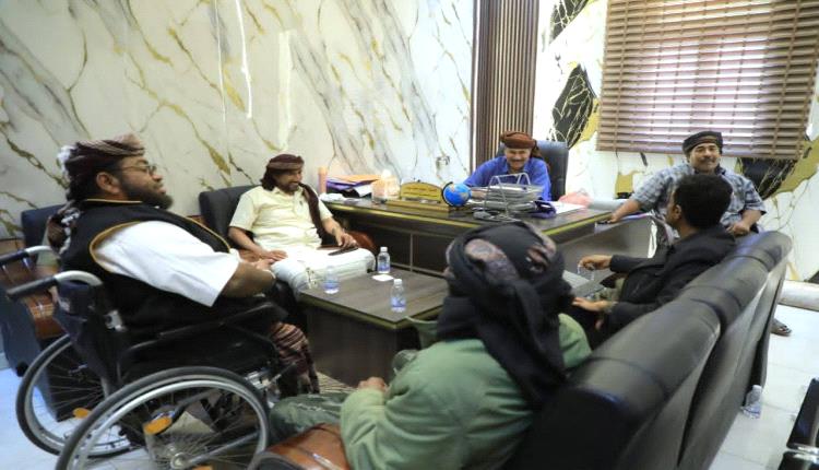 مدير عام مطار الغيظة الدولي يناقش سبل التعاون المشترك مع صندوق النظافة