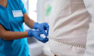 محيط خصرك قد يكشف خطر السكري والكبد الدهني