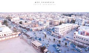 قوات أمنية في مدخل غيل باوزير تمنع مرور المواكب المتجهة إلى المكلا للمشاركة في مليونية الثبات والتصعيد الشعبي
