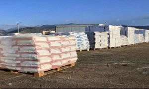 مساعدات غذائية سعودية للأسر المحتاجة في سقطرى
