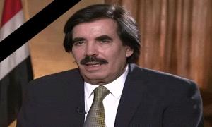 القائم بأعمال وزير النقل يعزي في وفاة نائب رئيس مجلس الرئاسة الأسبق القامة الوطنية المناضل علي سالم البيض 