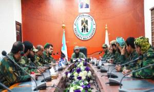 العميد الوالي يترأس اجتماعًا بمدراء الإدارات العامة ويؤكد استقرار الحالة الأمنية