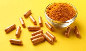 الكركم من الطعام أم المكملات الغذائية .. أيهما أفضل؟