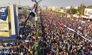 سكاي نيوز عربية : عشرات الآلاف يتجمعون في عدن تأييدا لـ”الانتقالي الجنوبي”