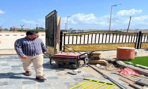 مدير عام الشيخ عثمان يتفقد أقسام مشروع "فاملي جاردينس"