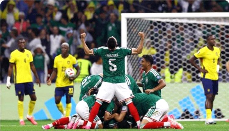 المكسيك يتجاوز عقبة الإكوادور ويعبر إلى ثمن النهائي