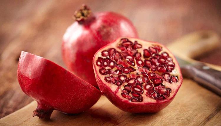 رمانة يوميا.. فوائد صحية تمتد من البشرة إلى القلب