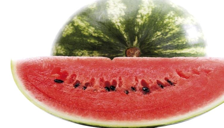 البطيخ الأحمر ضار لهذه الفئة!