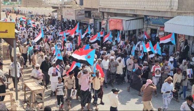 جماهير سقطرى تحتشد في حديبو.. رسالة شعبية تؤكد حضور القضية الجنوبية