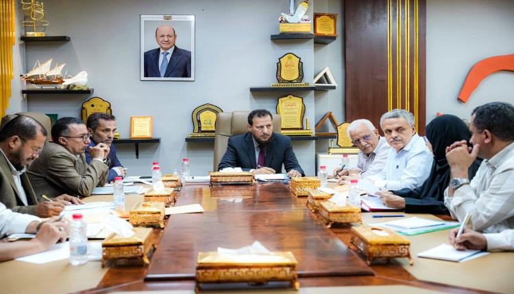 برئاسة المحافظ عبد الرحمن شيخ.. إقرار حزمة من المشاريع في قطاعات الطرق والمياه والصرف الصحي والأشغال العامة