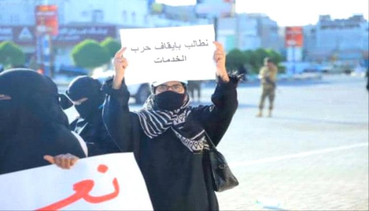 بينما يئن الجنوب من الغلاء.. ثروات النفط والغاز تتبخر عبر شبكات التهريب في مأرب