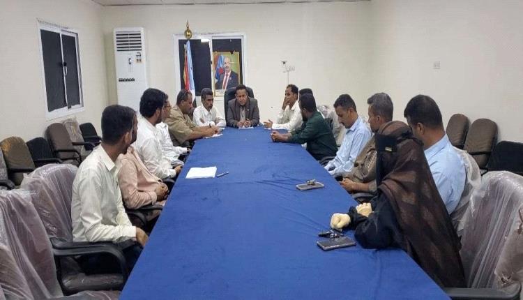 الحالمي يترأس اجتماعًا استثنائيًا للهيئة التنفيذية بانتقالي لحج ويؤكد أهمية إنجاح برنامج التصعيد الشعبي