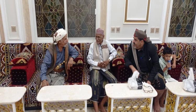لقاء قبلي هام يجمع مرجعية الجنوب العربي ورئاسة الاتحاد العام لقبائل الجنوب لبحث عقد لقاء قبلي موسع