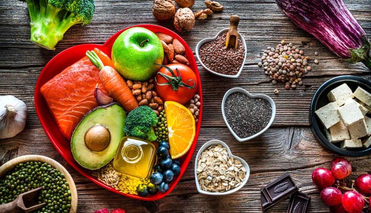 5 عادات مسائية تساعد على خفض الكوليسترول الضار..