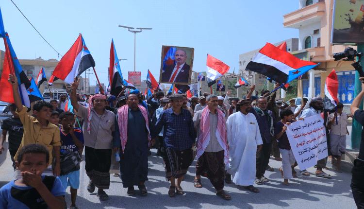 انتقالي المهرة ينظم مسيرة جماهيرية حاشدة في الغيضة تأكيدًا على رفض الوصاية والتمسك باستعادة الدولة الجنوبية