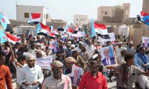 بصور الزُبيدي وأعلام الجنوب.. تظاهرة كبرى في سقطرى ترفض الوصاية وتطالب بإنهاء حرب الخدمات