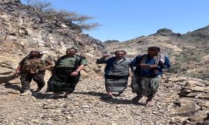 وكيل محافظة الضالع يزور جبهة الأزارق ويشيد بصمود الأبطال في وجه الملـ.ـيشيات