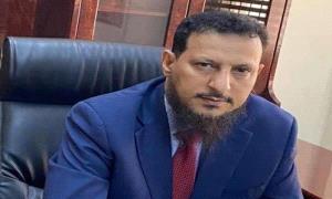 محافظ عدن يسلم أكبر مديريات عدن لقيادي تابع لحزب الإخوان
