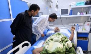 بتوجيهات الحالمي.. النقيب والعلوي يزوران المناضل علي عبده طاهم للاطمئنان على صحته في مستشفى الجمهورية
