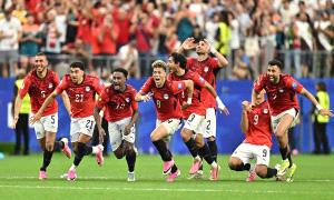 ليس محمد هاني.. أكثر لاعب أثار استياء جمهور منتخب مصر أمام أستراليا
