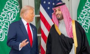 ‏العلاقة بين محمد بن سلمان وترمب تتراجع: الولايات المتحدة تدرس خفض وجودها العسكري في ‎السعودية بسبب موقف المملكة من فتح مضيق هرمز