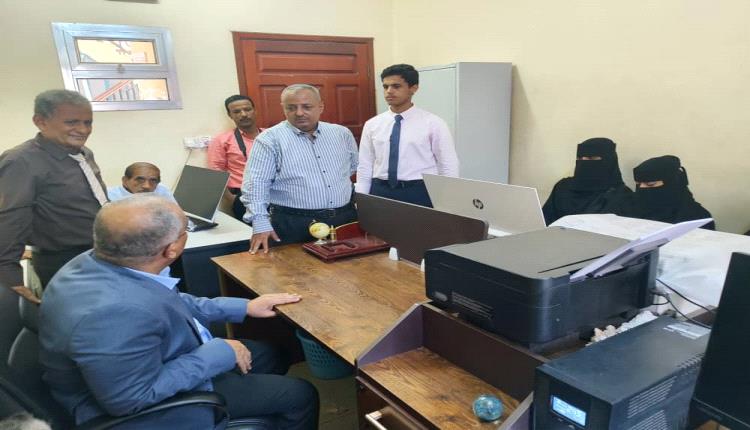 وزير التربية والتعليم يتفقد مستوى الانضباط الوظيفي بديوان الوزارة..