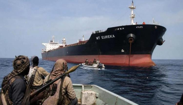ردًا على الضغوط .. إيـ,ـران تلوح بورقة هرمز وباب المندب وقطع صلتها بـ واشنطن