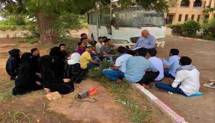 ناشط تربوي يقترح حلولًا  لمواجهة أزمة امتحانات عدن
