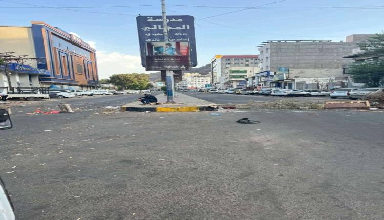من عدن إلى المكلا وسيئون.. احتجاجات جنوبية تتصاعد ومطالب بإسقاط حكومة الأمر الواقع