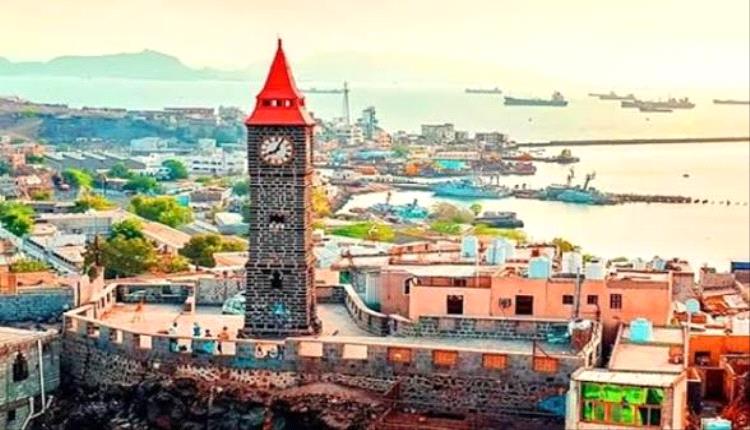 عدن بين دمع الخدمات ودم الـ.ـقتل..