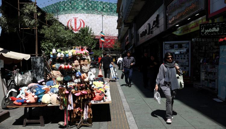 دول الخليج تعيد حساباتها مع خروج إيـ.ـران سالمة من الحـ.ـرب
