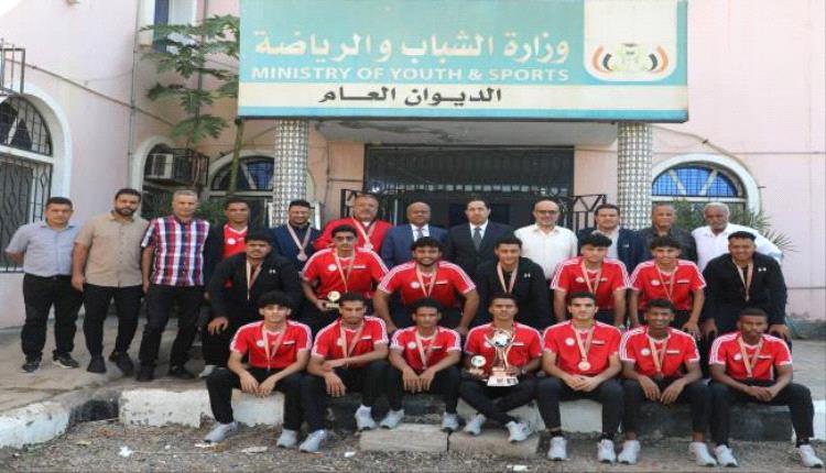 

وزير الشباب يكرّم منتخب اليد بعد إنجاز برونزية بنجلاديش ويؤكد استمرار الدعم الرياضي