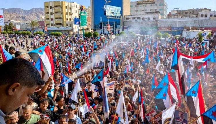 وكالة عربية : مظاهرات في عدن وحضرموت رفضا لمشاريع تفتيت جنوب اليمن
