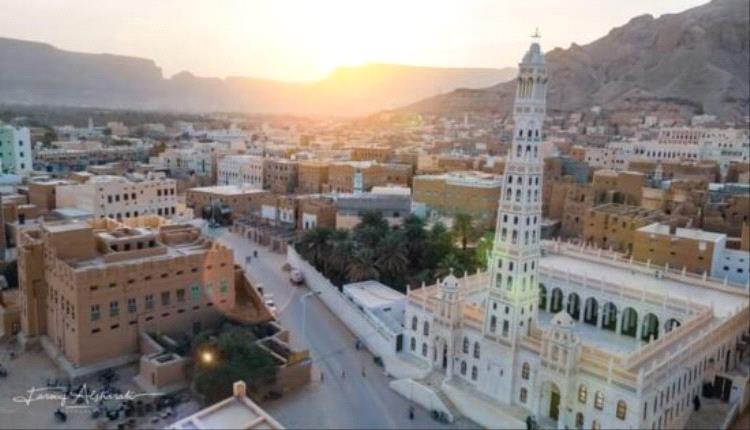 انتشار لمسلحين ملثمين وإطلاق نار يثيران التوتر والرعب وسط مدينة سيئون