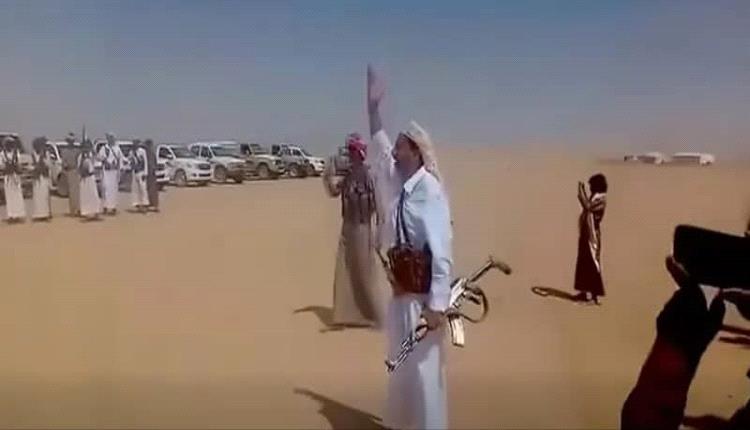 الجوف.. دعوات قبلية للنفير عقب استنجاد الشيخ بن فدغم وكشفه انتـ.ـهاكات الحو.ثيين
