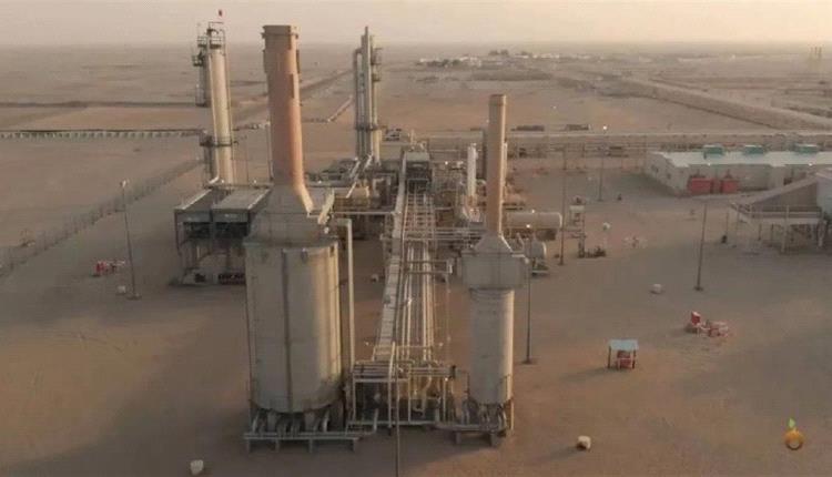 مصادر تكشف شبكة تنسيق وتهريب للنفط والغاز من صافر مأرب إلى الصومال
