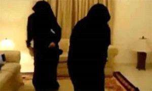 كابوس يجتاح العاصمة.. عصابة مسلحة ترتدي ملابس نسائية لنهب البيوت وبث الذعر
