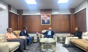 "وزير المياه والبيئة يطلع على أوضاع الهيئة العامة لحماية البيئة وإجراءات الاستلام والتسليم " 